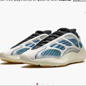 YEEZY 700 V3
"Kyanite